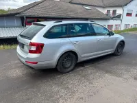 Usata Skoda Octavia Joy 150 CV (110 kW) 2017 Argento Station wagon