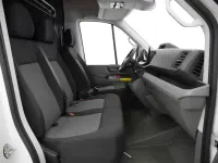 Gebraucht VW Crafter 103 PS (75 kW) 2025 Weiß Van