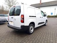 Neu Opel Combo 131 PS (96 kW) 2025 Lackierung weiss icy/typ aussenverkleidung spiegel flach standard Kombi