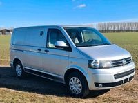 Gebraucht VW Transporter 115 PS (84 kW) 2010 Silber Van