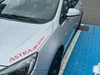 gebraucht Opel Astra Sportstourer