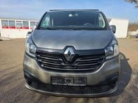 Second-hand Renault Trafic Expression 145 CP (106 kW) 2017 Stone Monovolum