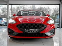 Używany Ford Focus ST 190 KM (139 kW) 2020 Czerwony Sedan/Limuzyna