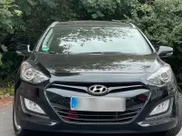 Gebraucht Hyundai i30 99 PS (72 kW) 2012 Schwarz Kombi