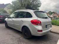 Gebraucht Renault Clio II Dynamique 101 PS (74 kW) 2010 Silber Limousine