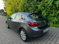 Gebraucht Opel Astra 125 PS (91 kW) 2010 Grau Limousine