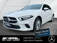 Gebraucht Mercedes A250 160 PS (117 kW) 2021 Polarweiß Limousine