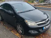 Gebraucht Opel Astra GTC Sport 140 PS (102 kW) 2008 Schwarz Limousine