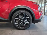 Gebraucht Citroën e-C4 Feel 100 kW (136 PS) 2023 Rot Limousine
