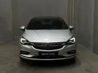 Gebraucht Opel Astra Dynamic 150 PS (110 kW) 2018 Silber Kombi