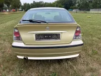 Gebraucht BMW 318 143 PS (105 kW) 2004 Gold Limousine