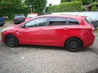 Gebraucht Hyundai i30 Edition 99 PS (72 kW) 2013 Rot Kombi