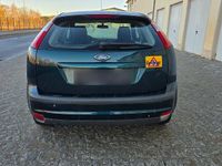 Gebraucht Ford Focus 100 PS (73 kW) 2007 Grün Limousine