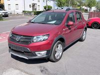 Gebraucht Dacia Sandero Stepway 90 PS (66 kW) 2015 Feuerrot Kleinwagen