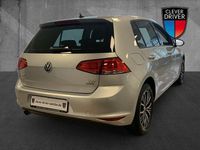 Gebraucht VW Golf VII Allstar 110 PS (80 kW) 2016 Reflaexsilber metallic (metallic) Limousine