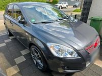 Używany Kia Ceed 126 KM (92 kW) 2009 Szary Hatchback