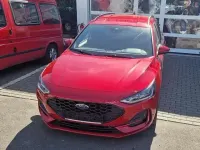 Gebraucht Ford Focus ST-Line X 155 PS (114 kW) 2023 Fantastic red tc Kombi