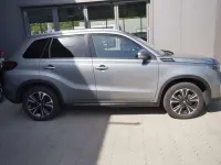 Gebraucht Suzuki Vitara Comfort+ 116 PS (85 kW) 2022 Galactic gray SUV