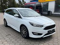 Używany Ford Focus Titanium 182 KM (133 kW) 2015 Biały Kombi