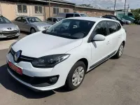 Gebraucht Renault Mégane GrandTour Authentique 110 PS (80 kW) 2015 Gletscherweiss Kombi