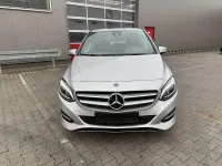 Gebraucht Mercedes B200 Business 136 PS (100 kW) 2018 Silber Kleinwagen