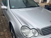 Gebraucht Mercedes C200 Classic 163 PS (119 kW) 2006 Grau Kombi
