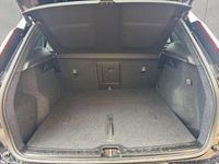 Gebraucht Volvo XC40 163 PS (119 kW) 2024 Schwarz SUV