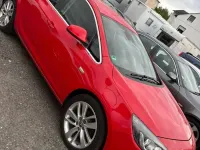 Gebraucht Opel Astra 130 PS (95 kW) 2012 Rot Kleinwagen