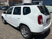 Gebraucht Dacia Duster Lauréate 105 PS (77 kW) 2012 Weiß SUV