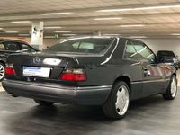 Gebraucht Mercedes E220 Sportline 150 PS (110 kW) 1993 Grau Coupé