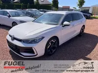 Gebraucht VW Passat R-line 150 PS (110 kW) 2025 Pure white Kombi