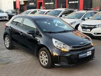 Gebraucht Kia Rio Edition 7 84 PS (61 kW) 2015 Schwarz Limousine