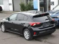 Usado Ford Focus Cool & Connect 120 CV (88 kW) 2023 Negro Berlina
