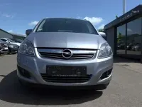 Gebraucht Opel Zafira Design Edition 140 PS (102 kW) 2011 Silber Van / Kleinbus