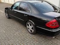 Gebraucht Mercedes E350 Avantgarde 272 PS (200 kW) 2005 Schwarz Limousine