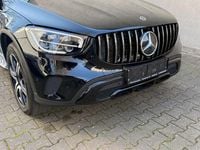 Gebraucht Mercedes GLC300e 211 PS (155 kW) 2020 Schwarz SUV