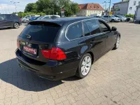 Gebraucht BMW 320 Exclusive 170 PS (125 kW) 2011 Schwarz Kombi