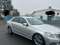 Gebraucht Mercedes E220 170 PS (125 kW) 2010 Silber Limousine