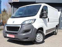 Gebraucht Peugeot Boxer 131 PS (96 kW) 2018 Lack weiss Van