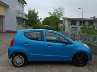 Gebraucht Suzuki Alto Basic 68 PS (50 kW) 2012 Blau Kleinwagen