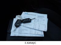 Gebraucht Kia Venga 128 PS (94 kW) 2011 Schwarz Kleinwagen