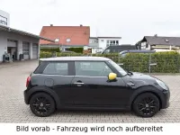 Gebraucht Mini Cooper SE Essential 135 kW (184 PS) 2023 Schwarz Kleinwagen