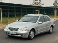Gebraucht Mercedes C200 163 PS (119 kW) 2003 Silber Limousine