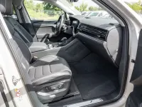 Gebraucht VW Touareg Elegance 286 PS (210 kW) 2026 Beige / sechura beige SUV