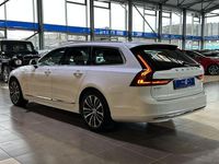 Gebraucht Volvo V90 Core 398 PS (292 kW) 2024 Weiß Kombi