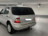 Gebraucht Mercedes ML350 235 PS (172 kW) 2003 Silber SUV
