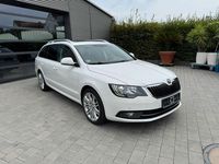 Gebraucht Skoda Superb Ambition 170 PS (125 kW) 2015 Weiß Kombi