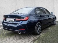 Gebraucht BMW 320e Sport Line 204 PS (150 kW) 2022 Blau Limousine