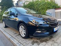 Second-hand Opel Astra 110 CP (80 kW) 2017 Negru Berlinǎ
