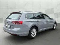 Gebraucht VW Passat Business 150 PS (110 kW) 2023 Grau Kombi